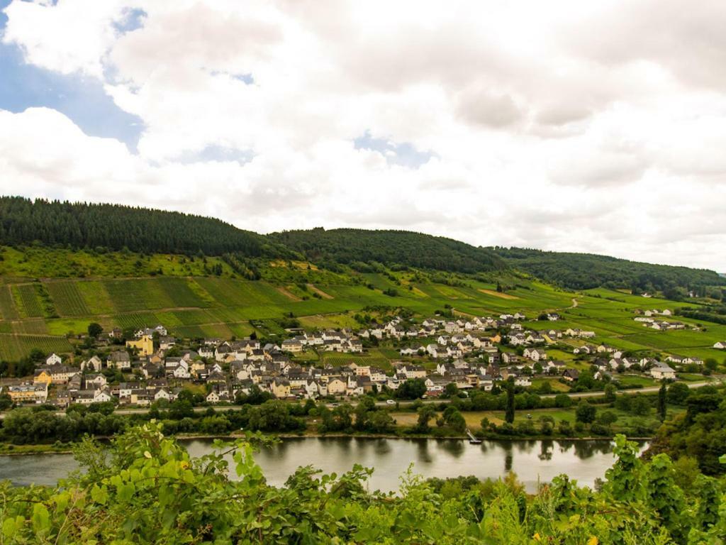 Gaestehaus Falklay Burg  ภายนอก รูปภาพ
